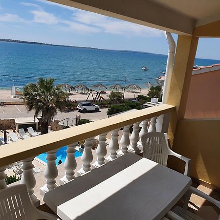 Sea View Apartments Nina ヴーシ エクステリア 写真