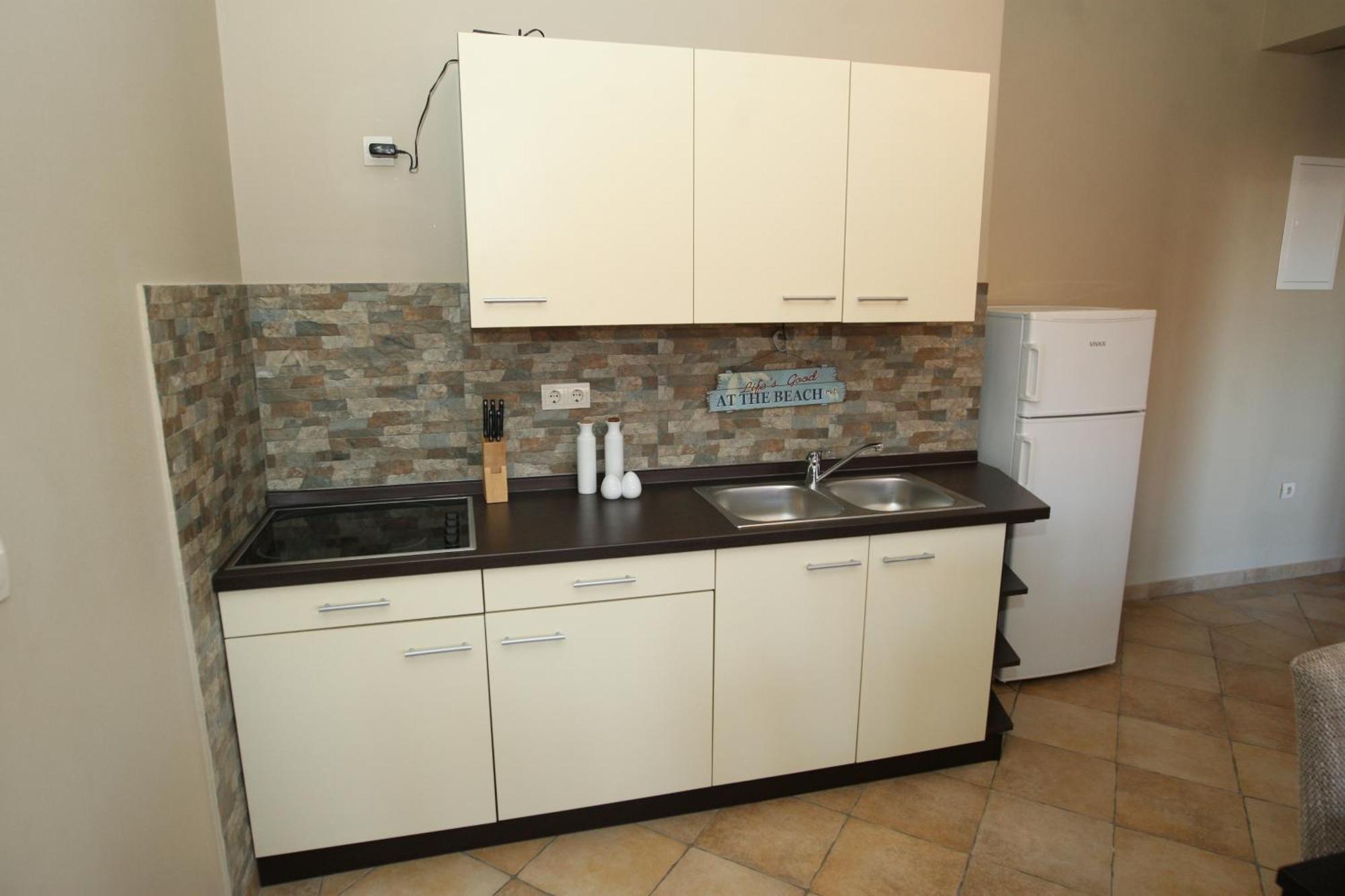 Sea View Apartments Nina ヴーシ エクステリア 写真