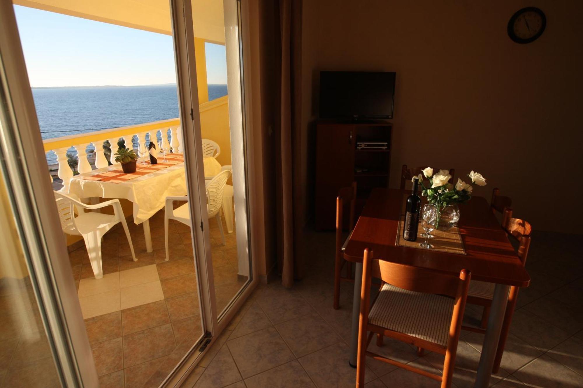 Sea View Apartments Nina ヴーシ 部屋 写真