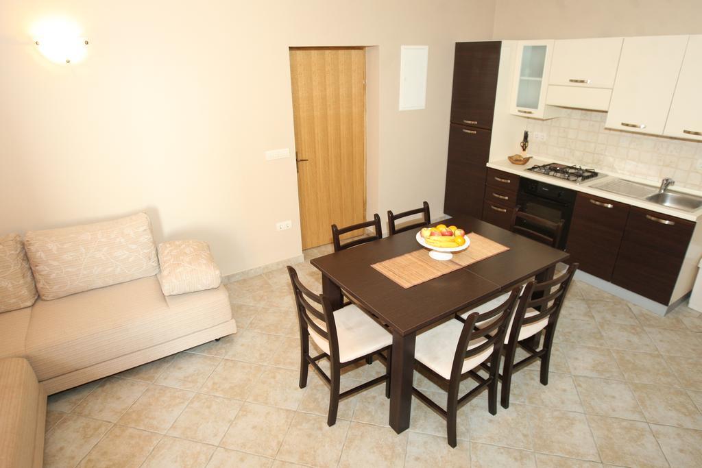 Sea View Apartments Nina ヴーシ 部屋 写真